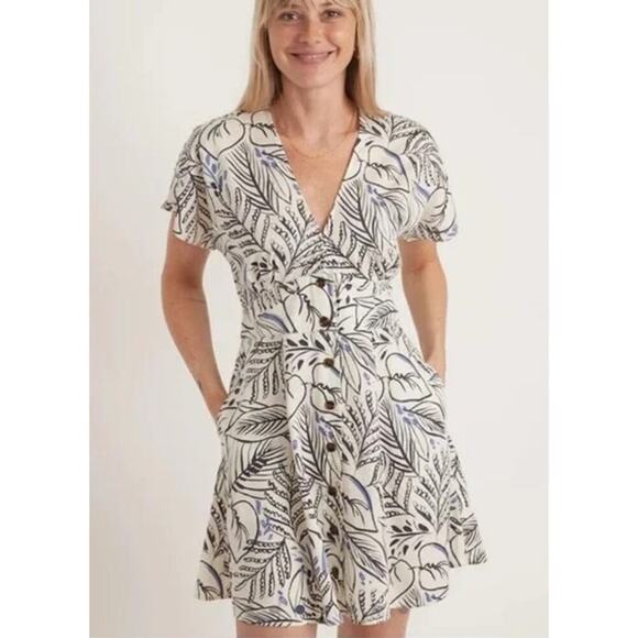 Marine Layer Camila Dress Floral A-Line Mini Black And White Foliage NWT Small - Picture 2 of 8
